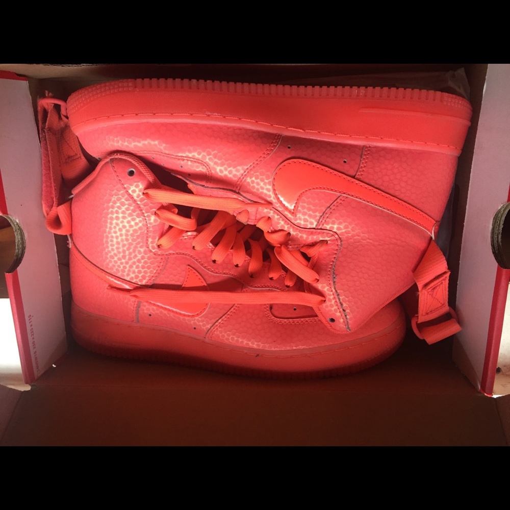Hot Lava Air Force 1 High ( Authentic)